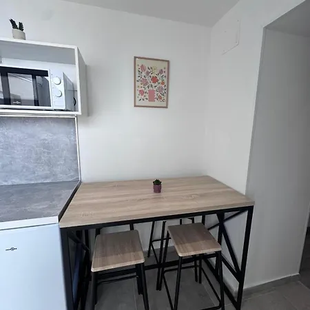 דירה Cosy Lumineux T2 Avec Cour סן-קוונטן