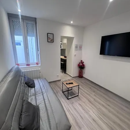 Cosy Lumineux T2 Avec Cour * סן-קוונטן